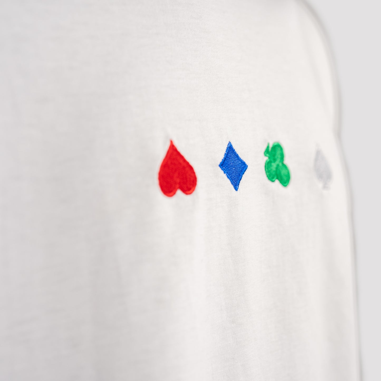 T-shirt white